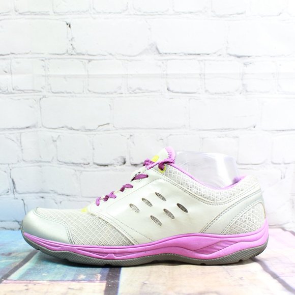 vionic running shoes
